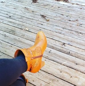 Meet your Posher, Beata